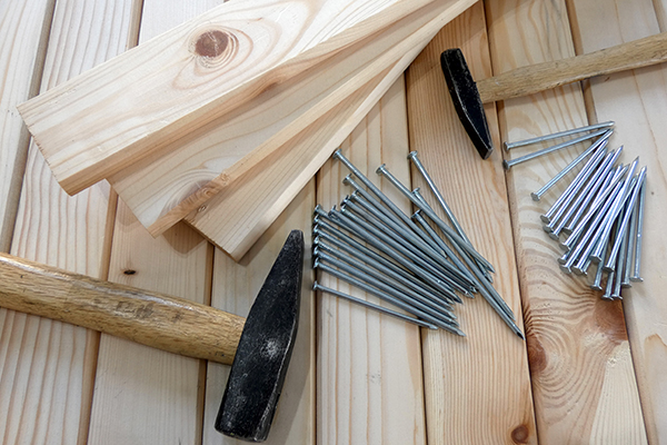 hammer, wood and nails